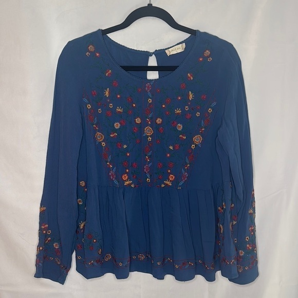 Altar'd State Tops - ALTAR'D STATE LONG SLEEVE FLORAL BOHO TOP (SIZE S)